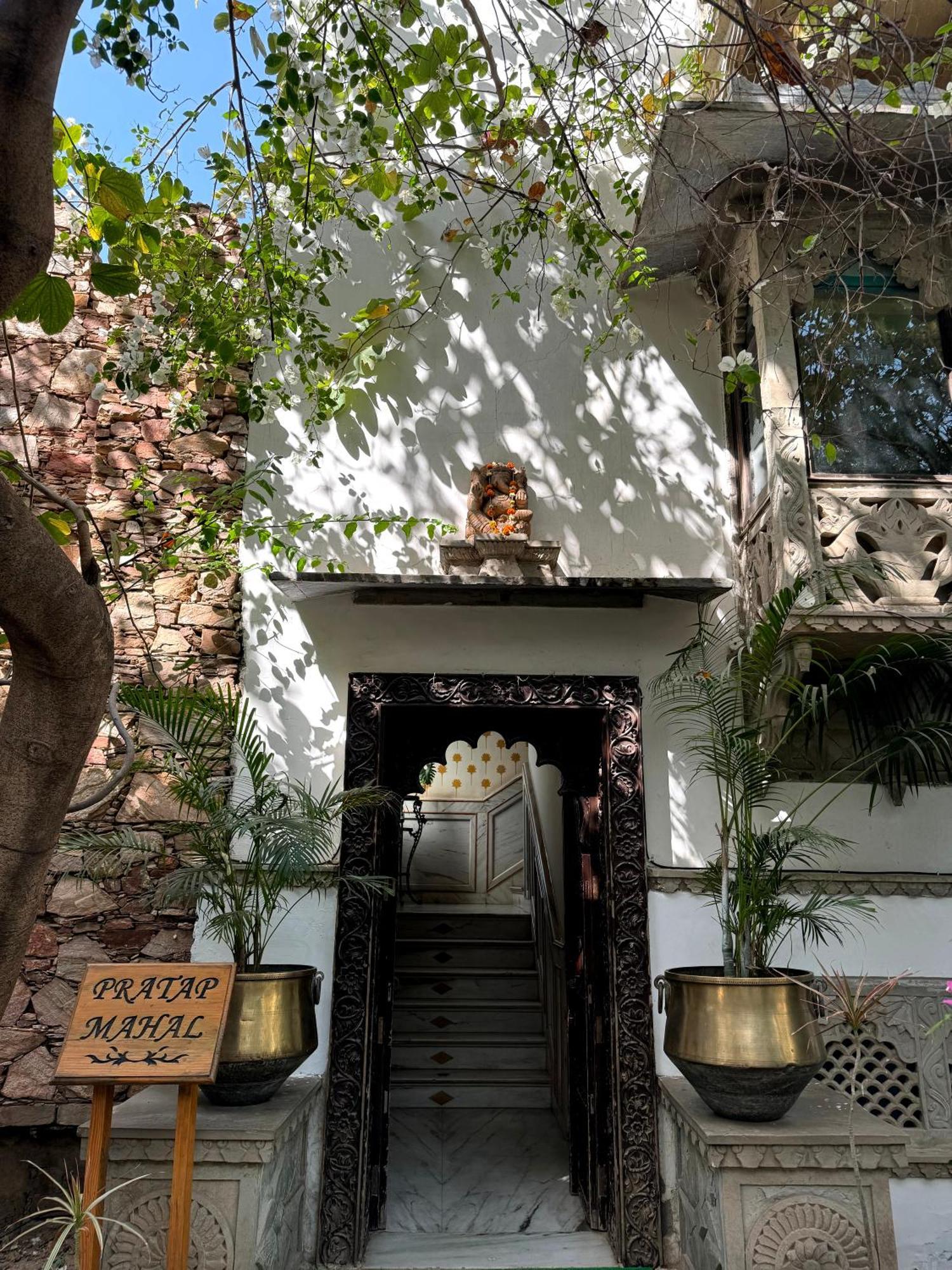 Udai Kothi Hotel Udaipur Luaran gambar
