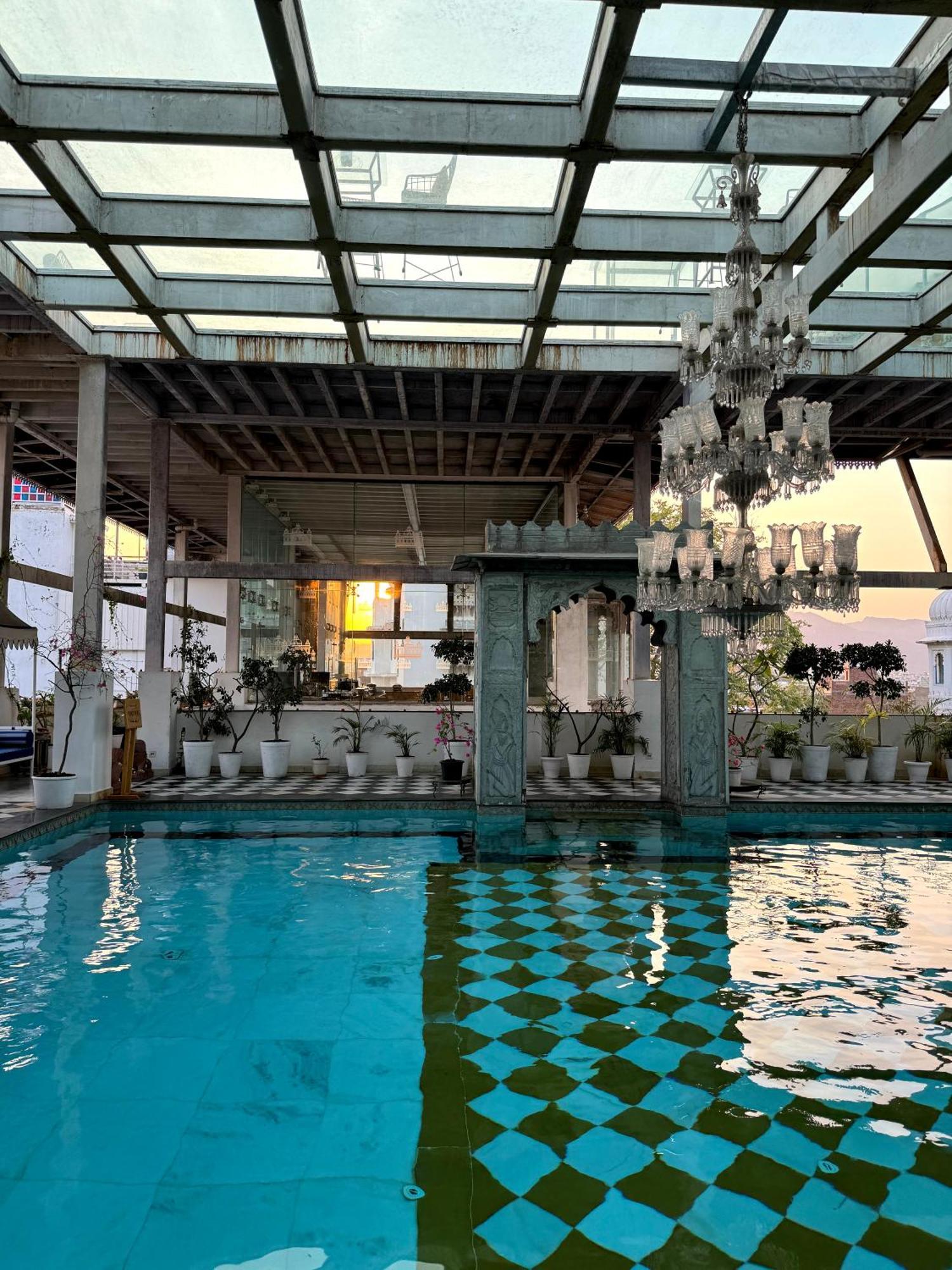 Udai Kothi Hotel Udaipur Luaran gambar