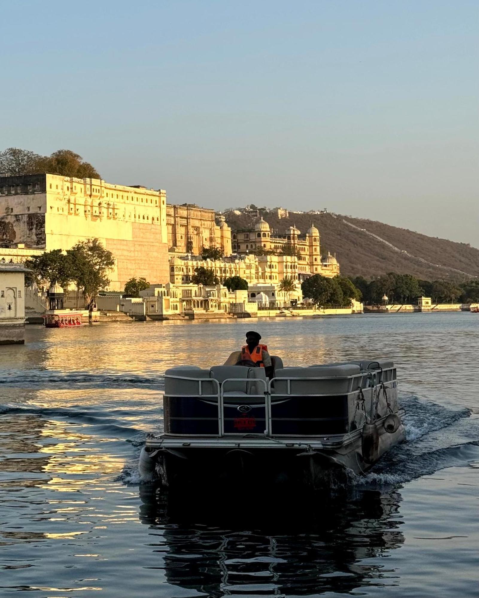 Udai Kothi Hotel Udaipur Luaran gambar