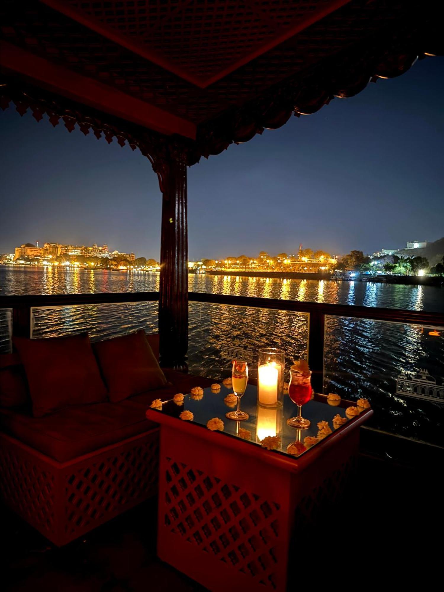 Udai Kothi Hotel Udaipur Luaran gambar