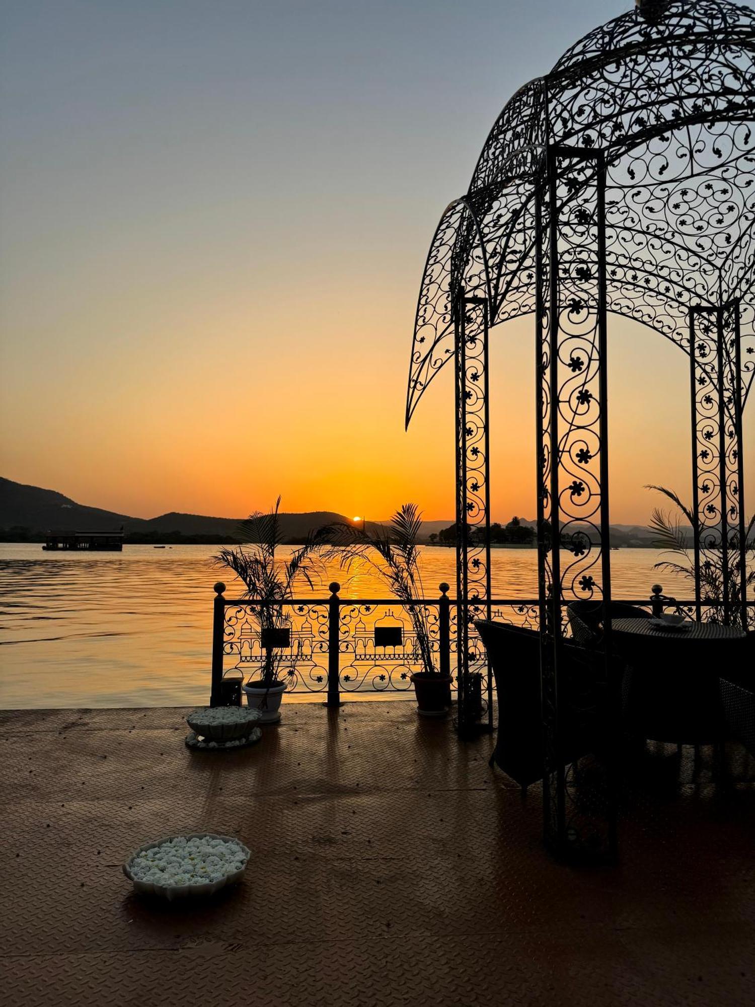 Udai Kothi Hotel Udaipur Luaran gambar