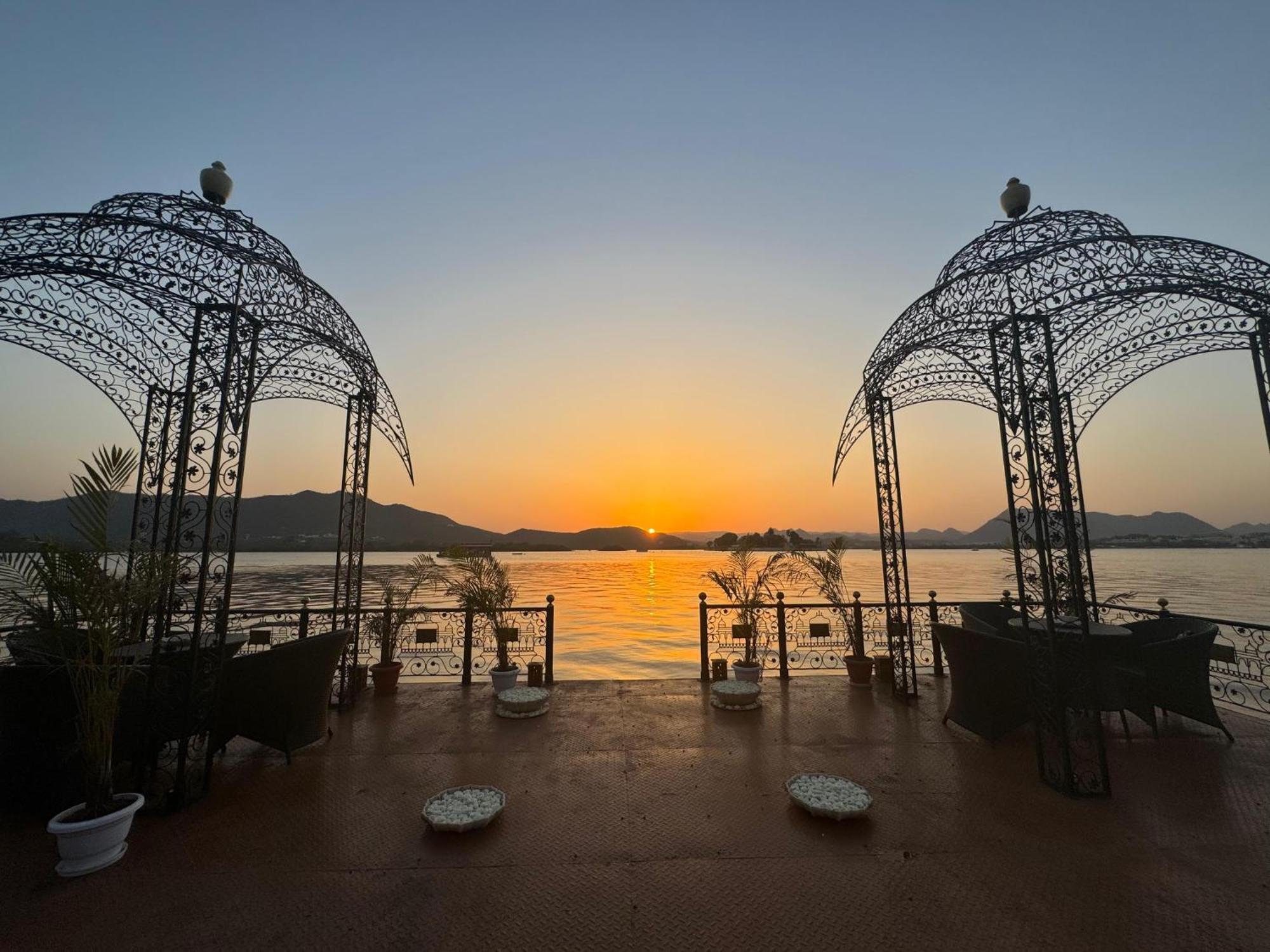 Udai Kothi Hotel Udaipur Luaran gambar