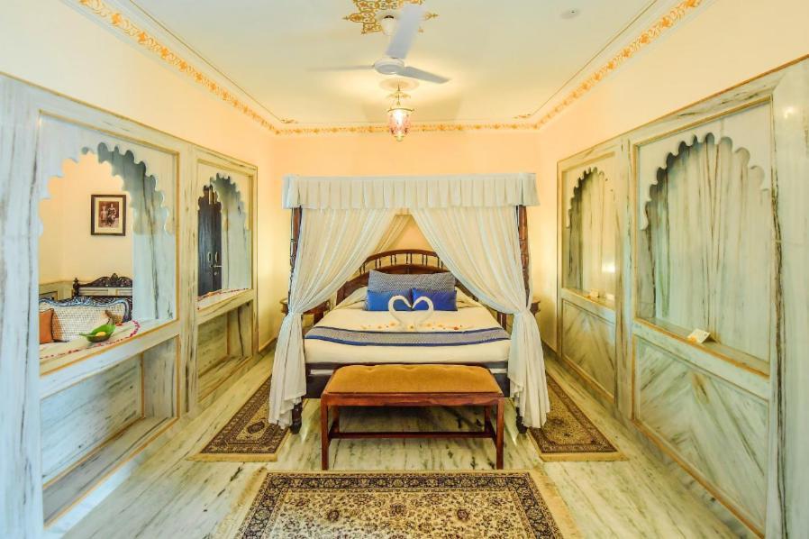 Udai Kothi Hotel Udaipur Luaran gambar